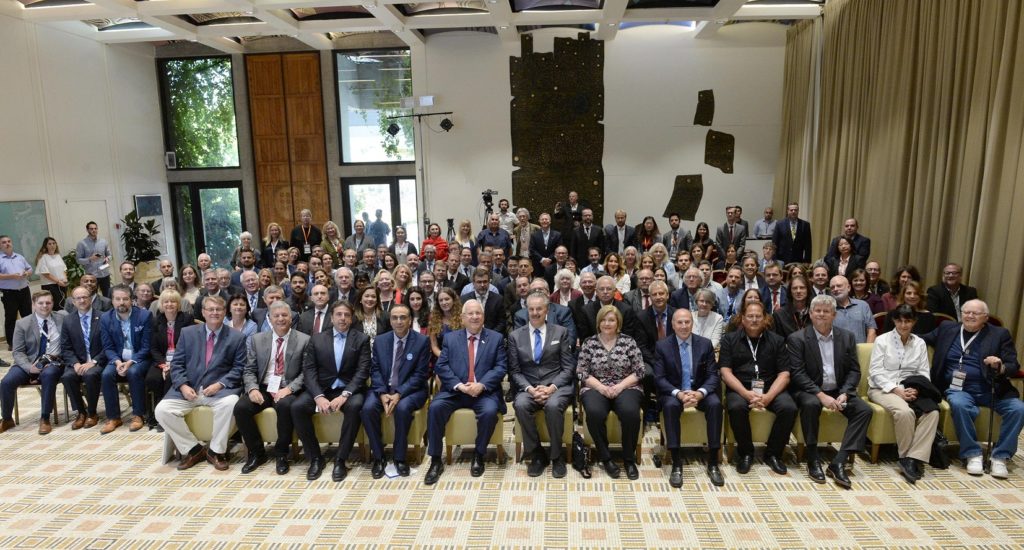 Israeli President Reuven Rivlin with attendees at the Christian Media Summit hosted at the president’s residence Photo: Mark Neiman (GPO)
